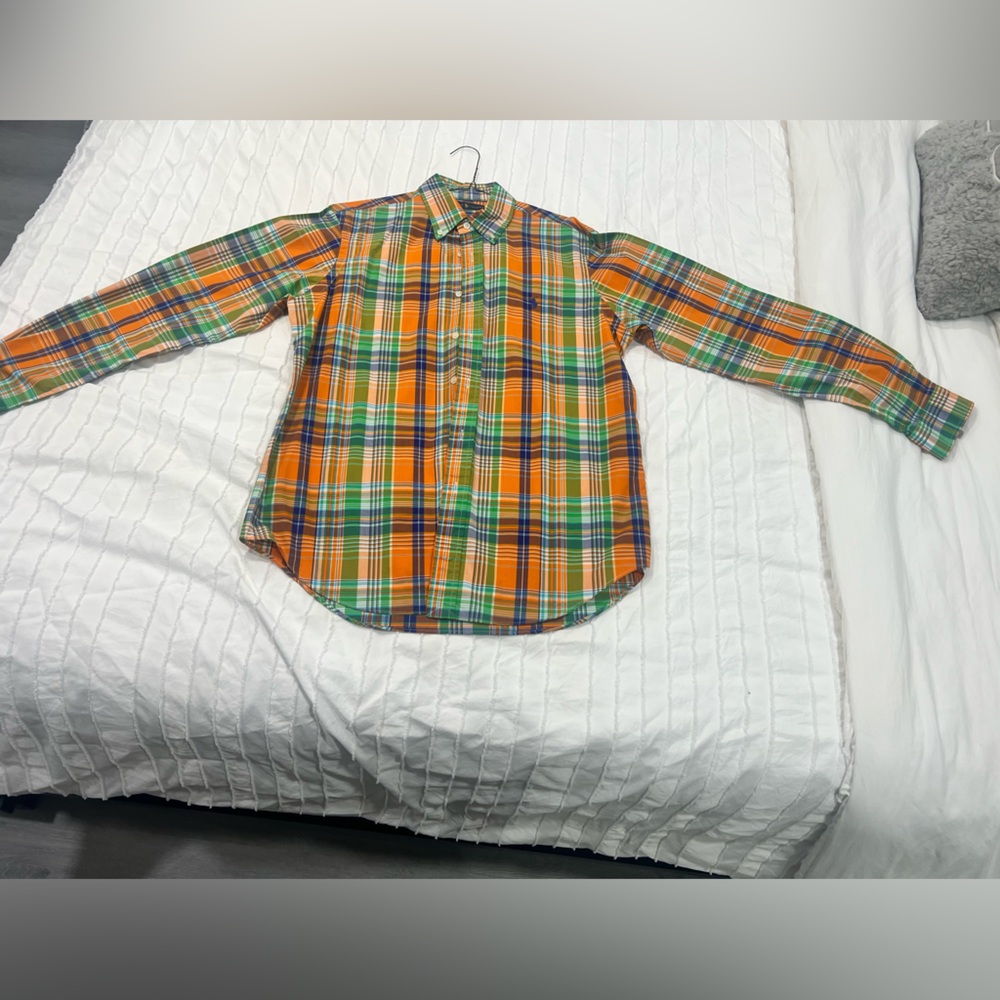 Polo Ralp Lauren Button Up. 
Medium